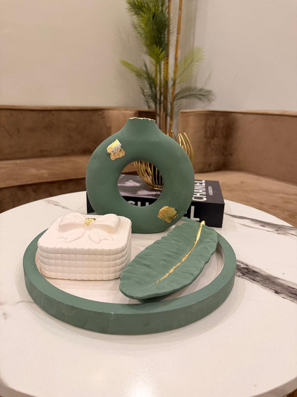 Ring Vase & Bow Trinket Box Set – Sculptural Home Decor Collection