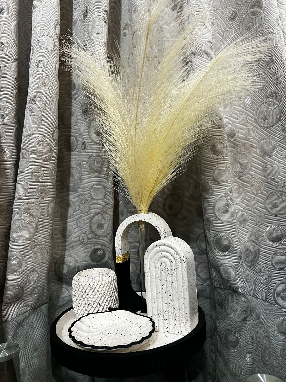 White & Black Resin Home Decor Set